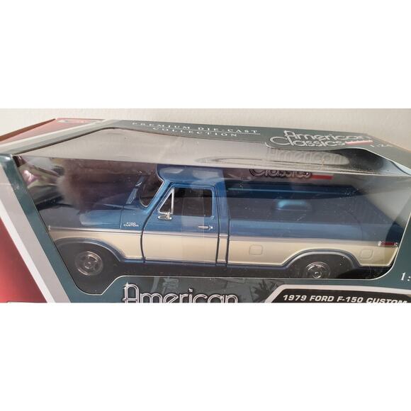 Motor Max American Classics 1979 Ford F-150 Custom Blue and Cream 1/24 - Picture 2 of 2